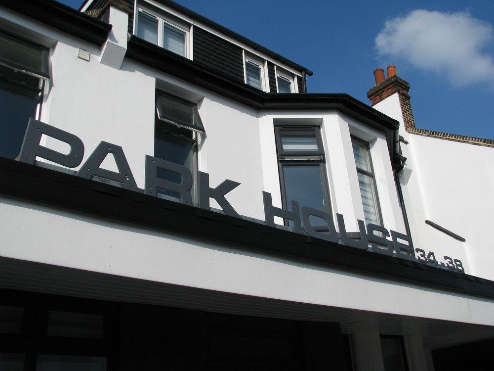 Park House Serviced Apartments Harrow Dış mekan fotoğraf
